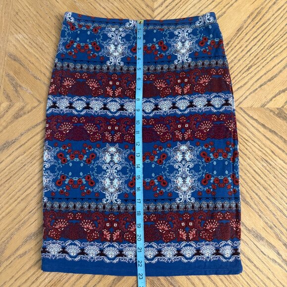 Chelsea & Violet Multicolor Geometric Pattern Stretch Pencil Skirt Fully Lined - Picture 7 of 10